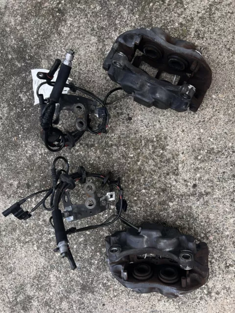 Front RH+LH Brake Calipers 0044206983 Mercedes G55 G500 G550 W463 02-18