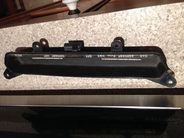 Vi E Bulloni In Scatola Isolata Su Bianco Fotografia Stock - Immagine - Foto 9