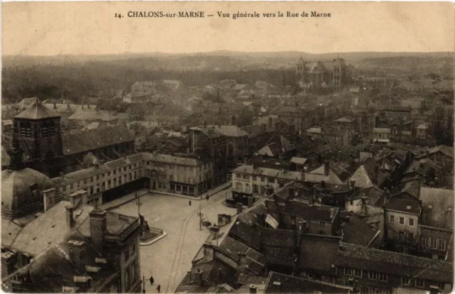 CPA CHALONS-sur-MARNE - General view towards the Rue de Marne (742831)