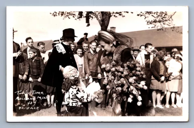 Postcard Vintage RPPC Tulip Time Holland Michigan Man Woman Little Girls Flowers