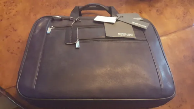 Kenneth Cole Reaction Leather Laptop Case – New with Tags