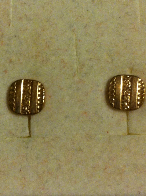 Bouton De Col Ancien En Plaqué Or - Occasion Vintage