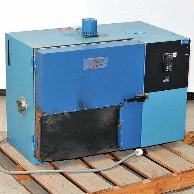 Tenney Jr. Environmental Chamber AS-IS Missing Parts Inside, Refrigeration Runs Tenney Jr. Environmental Chamber AS-IS Missing Parts Inside, Refrigeration Runs