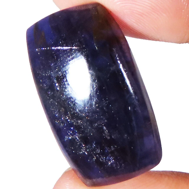 Iolite cordièrite violette foncé en coussin cabochon de 24.73Cts