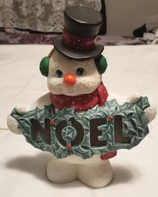 Vintage Ceramic Mold Frosty The Snowman Textured White Paint Noel Holly Sign