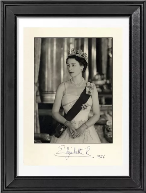 Queen Elizabeth II + Autogramm mit Bilderrahmen ++ UK England Windsor Charles