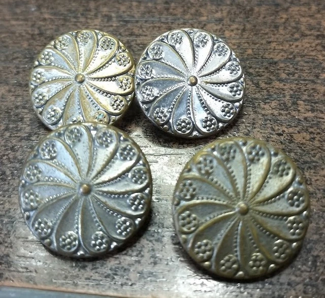 Lot De Boutons Syndicaux Anciens ILWU – Collection Vintage