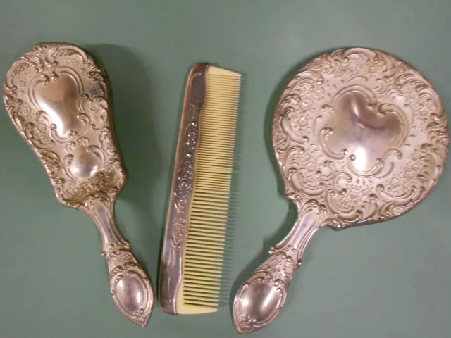 VINTAGE 1960s SILVER TONE 3 PIECE  DRESSING TABLE VANITY SET COMB MIRROR BRUSH