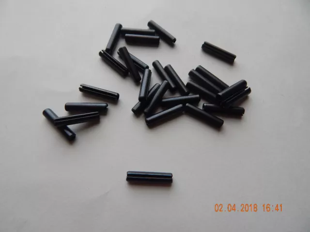 ROLL PIN-SPRING PINS  CARBON STEEL BLACK  5/32 x 3/4"  24 PCS. NEW
