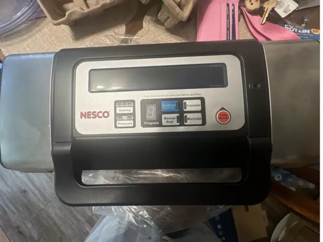 Nesco Deluxe Food VS-12 Vacuum Sealer 130 Watts  Silver