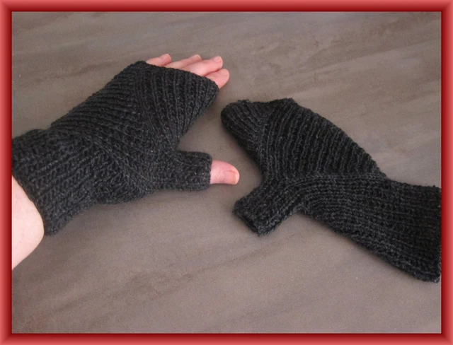 N°2 Fingerlose japanische Damen Handschuhe Handstulpen, gestrickt