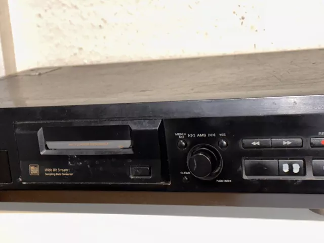 SONY MDS JE330 Minidisc  PLAYER RECORDER