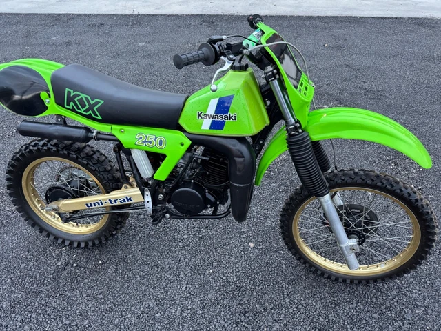 1982 KAWASAKI KX