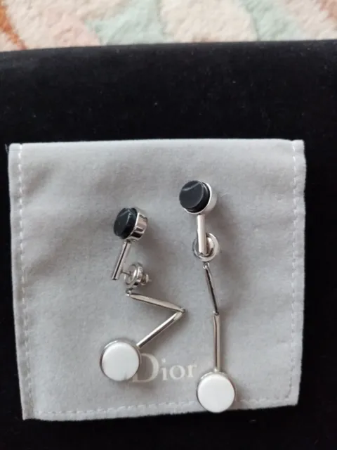 Christian Dior 1 paire de boucle d'oreilles