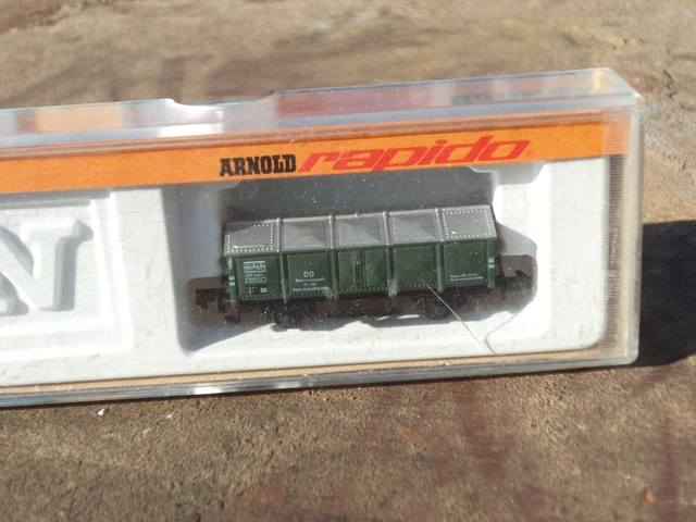 Arnold wagon tombereau couvert comme neuf complet avec boite rèf 4241 échelle N