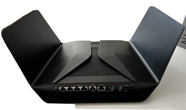 Netgear NightHawk AX12 12-Stream router WiFi 6 dual-band AX6000 2