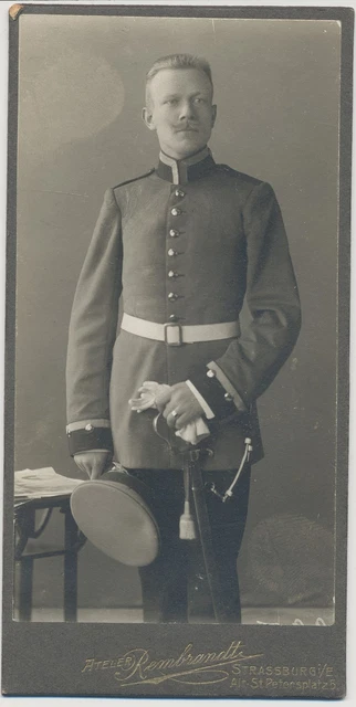 CDV Foto Strassburg i.E. Offizier mit Säbel  (9203)