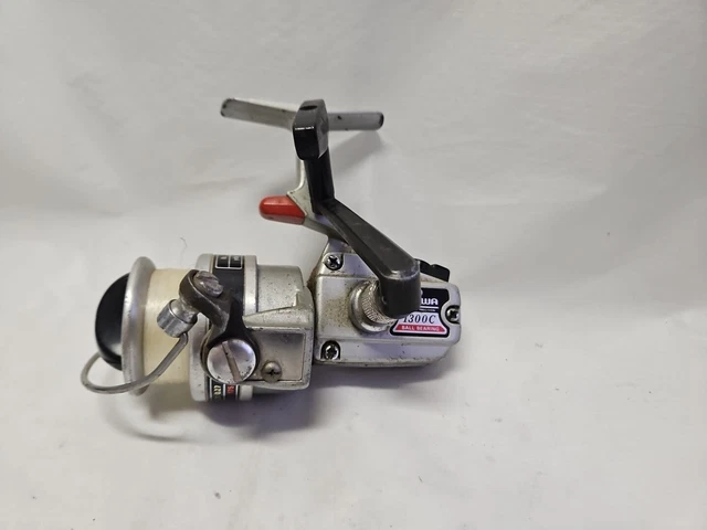 baitcaster or spinning rod Spinning Rod vs Baitcaster Rods: Learn how to spot the difference and  choose the right one., #howto #bass #pondfishing