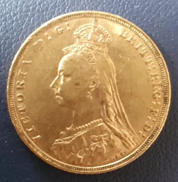 Gold Full Sovereign QUEEN VICTORIA Crowned Head 1899 Excellent Condition Deliver