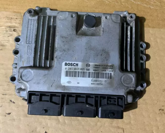 Vauxhall Vivaro Renault Trafic 2.0 Engine Control Unit Ecu Bosch 0281017065