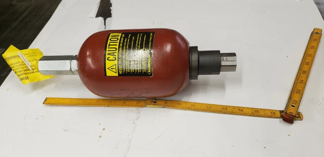 Accumulators INC 1-Quart 5000psi Accumulator. NEW NO BOX. shelf 25 basement Accumulators INC 1-Quart 5000psi Accumulator. NEW NO BOX. shelf 25 basement