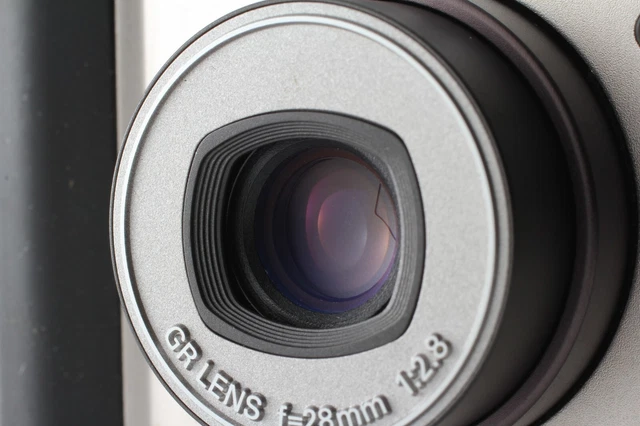READ [NEAR MINT in Box] Ricoh GR10 28mm F/2.8 Point & Shoot 35mm Camera Japan 2