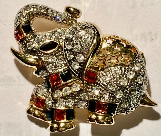 Broche éléphant En Métal Argenté Avec Strass Cristal - Superbe - Neuf Sans Emballage