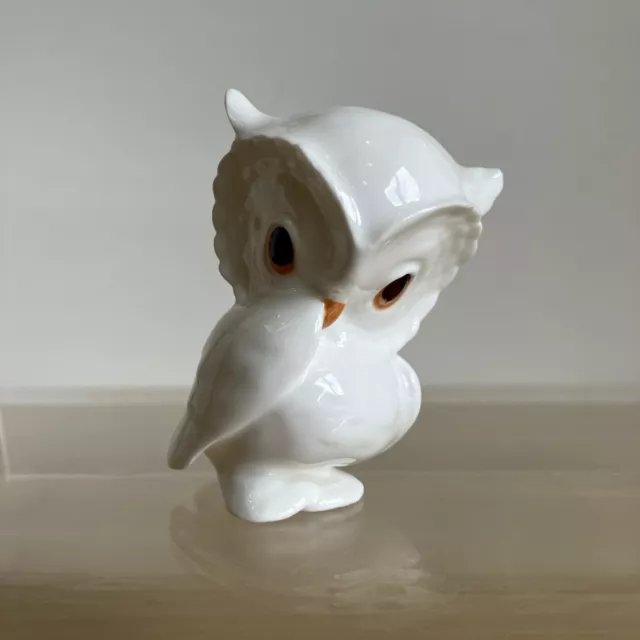 Royal Osborne White Bone China - White Owl - Great Condition - 10 x 10 x 7 cm