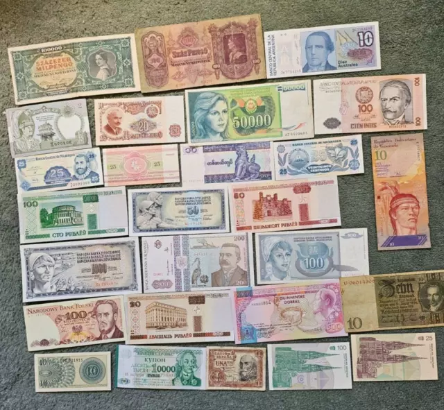 50 Banknotes from around the World, Majority are Uncirculated, {L079}