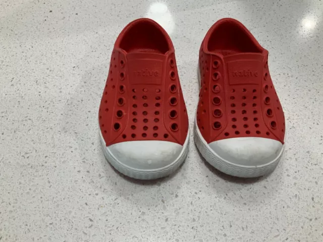 Native Jefferson Red Toddler Water Slip On Casual Shoes Size C4