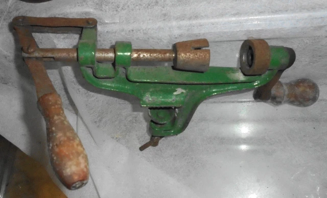 Sertisseur à cartouches de chasse calibre 16 - Bricolage