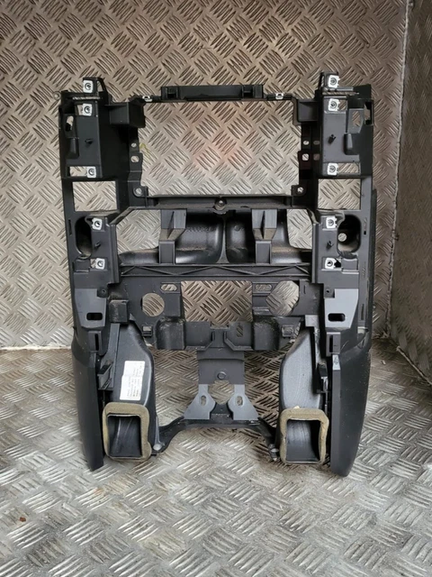 LAND ROVER DISCOVERY 3 TDV6 HSE MK3 2009 - Front Centre Dash Console £ ...