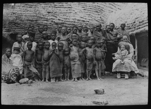ANTIQUE Magic Lantern Slide CHILDREN & MOTHERS C1910 PHOTO TANZANIA ? AFRICA