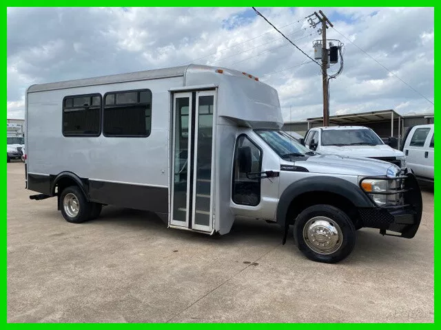 2011 Ford Super Duty F-550 DRW 15 Passenger Shuttle Bus 4x4 Diesel Party Hunting