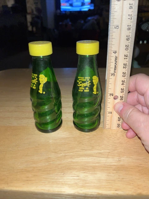 Vintage Advertising SQUIRT BOTTLE Glass SALT & PEPPER SHAKER SET AWESOME