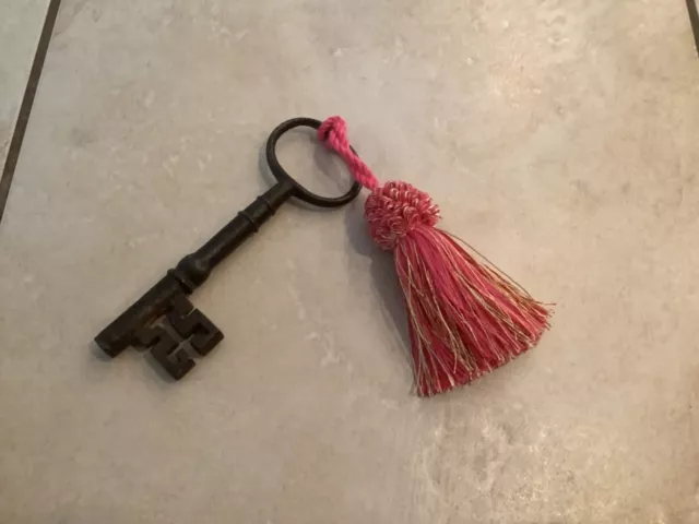 Lovely Decorative Rosette Key Tassel in Pink Tones