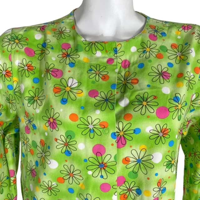 Scrub HQ Flower Outlines Polka Dots XS Spring LS Green Scrub Top