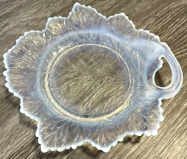 ‘Fenton’ Vintage Opalescent Glass Leaf Dish