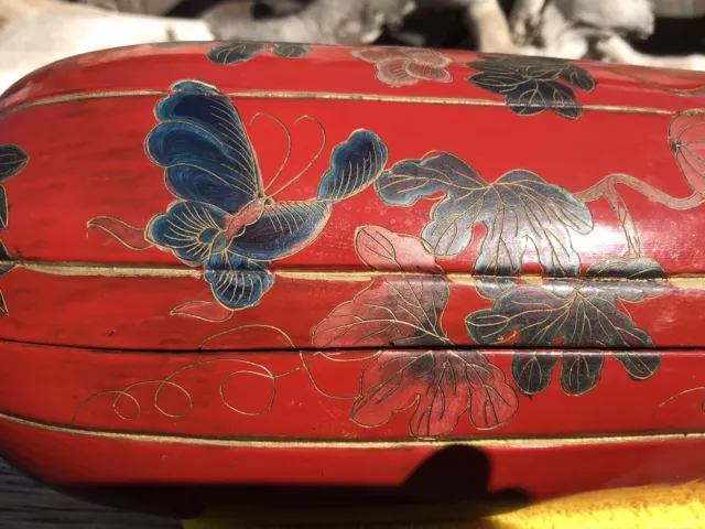 Japanese Maki-E Red Lacquer Ware Butterfly Incense Box Gourd Shape,Meiji Period 3