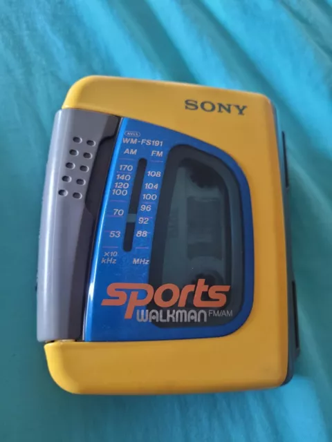 Vintage SONY SPORTS WALKMAN FM/AM - WM-FS191  Lecteur Cassette Fonctionne