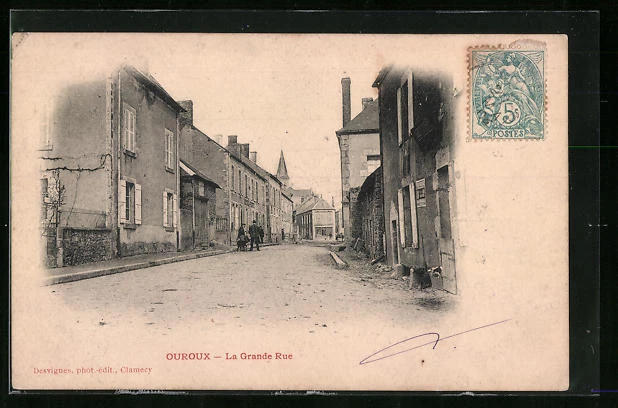 CPA Ouroux, La Grande Rue, vue de la rue 1904