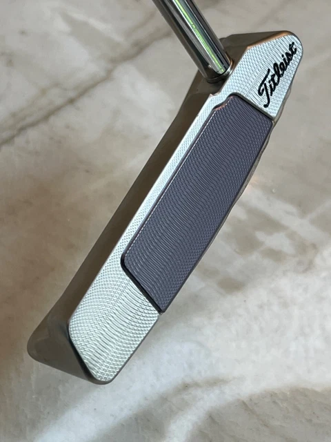 Putter Titleist Scotty Cameron Studio Select Squareback 2 – RH 33 Pouces, Grip Neuf
