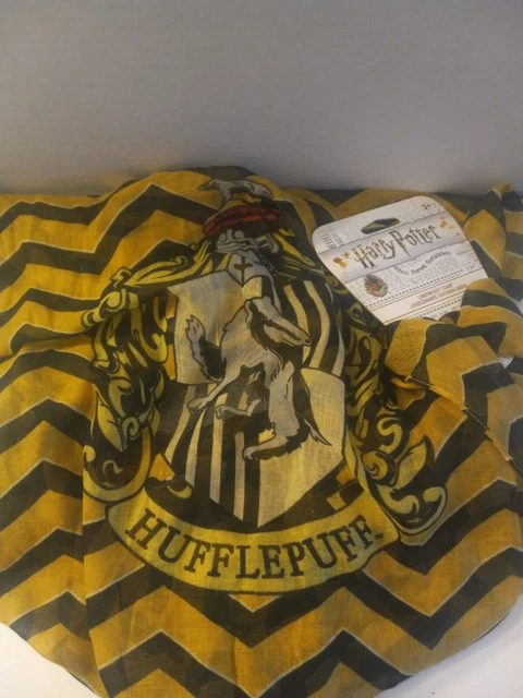 Squishmallow 8 HUFFLEPUFF 🦡Hogwarts Badger NWT Harry Potter w/scarf 2023