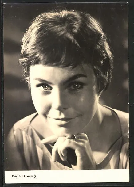 Ansichtskarte Schauspielerin Karola Ebeling mit moderner Frisur