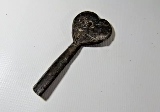 Marcador de cuchara de plomo antiguo con etiqueta para revertir peltre de objetos misteriosos