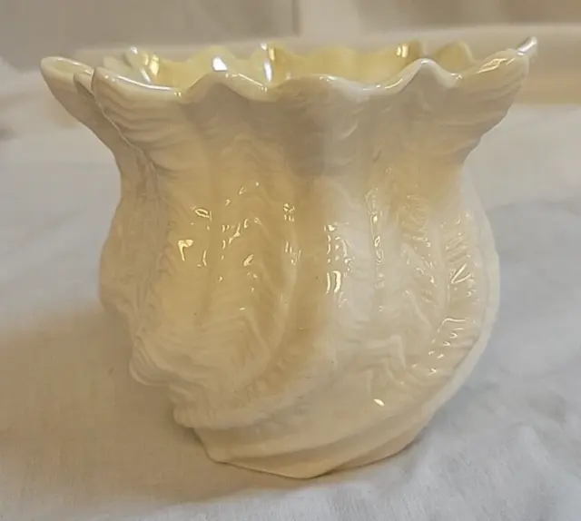 Vintage Belleek Neptune Twisted Swirl Sea Shell Seashell Vase