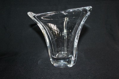 Daum Beau Petit VASE en Cristal de DAUM France 