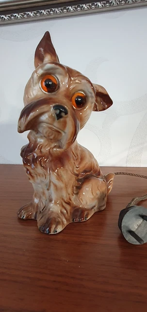 Rauchverzehrer aus Porzellan - Hund