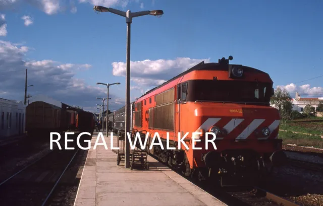 Orig 35Mm Cp Portugal Railway Slide- 1Cp 1940 Tunes Station 1996