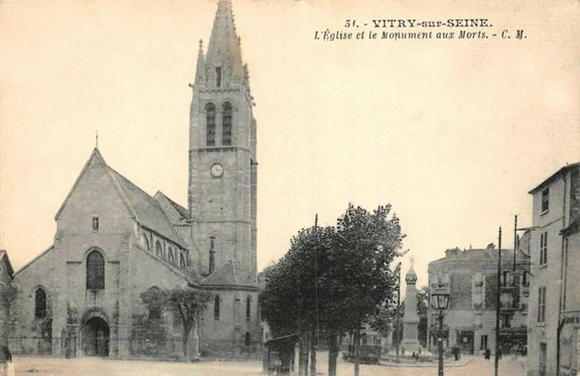 Dept 94 Vitry L'eglise Et Le Monument Aux Morts  Très Belle Animation  9X14
